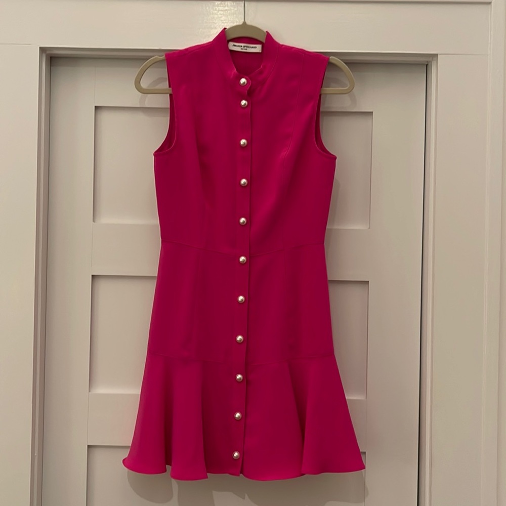 Fun pink dress with Pearl-like buttons